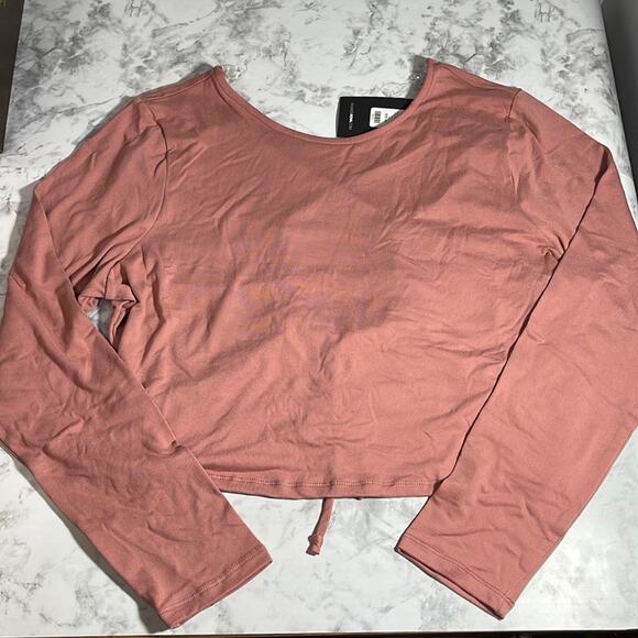 FASHION NOVA Anisa Open Back Long Sleeve Rose Top Size 2X - Picture 2 of 11